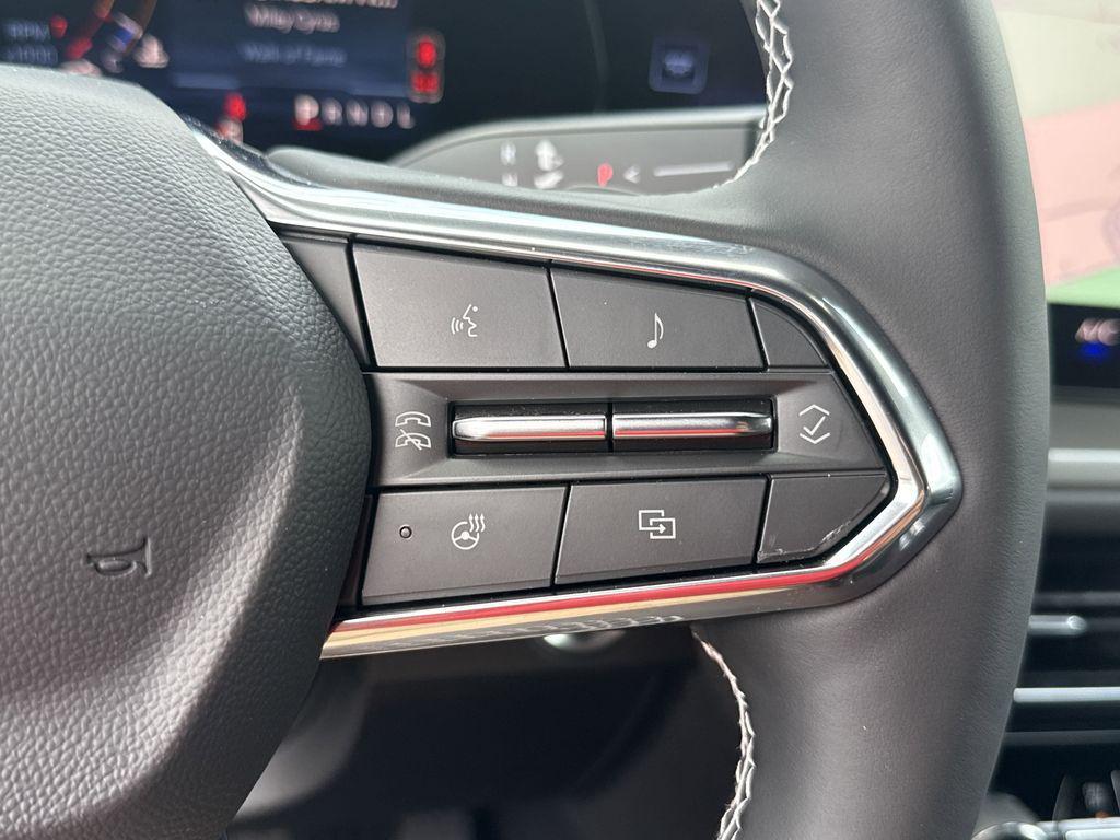 new 2025 Chevrolet Traverse car, priced at $44,440