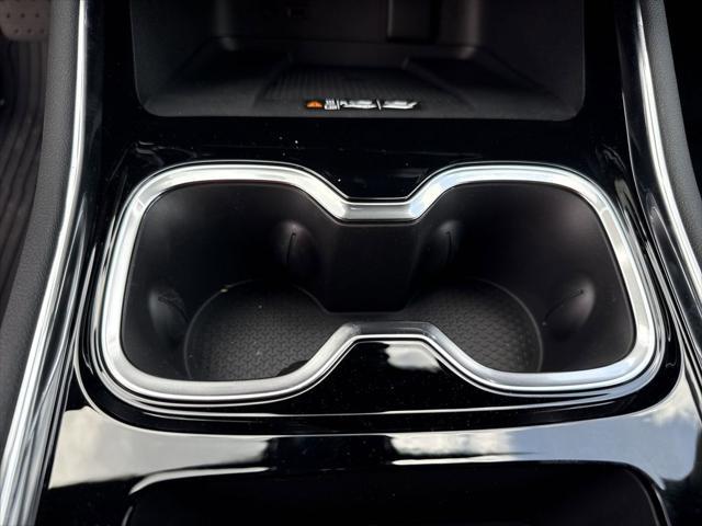 new 2025 Chevrolet Traverse car, priced at $44,440