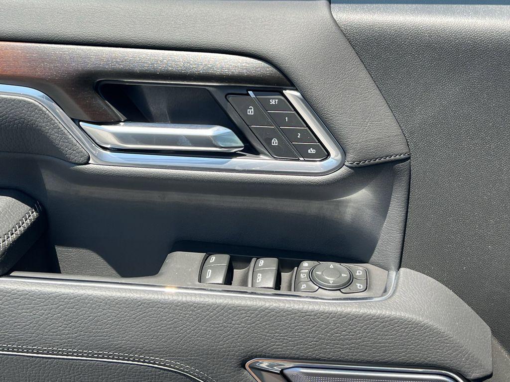 new 2025 GMC Sierra 2500 car, priced at $77,269