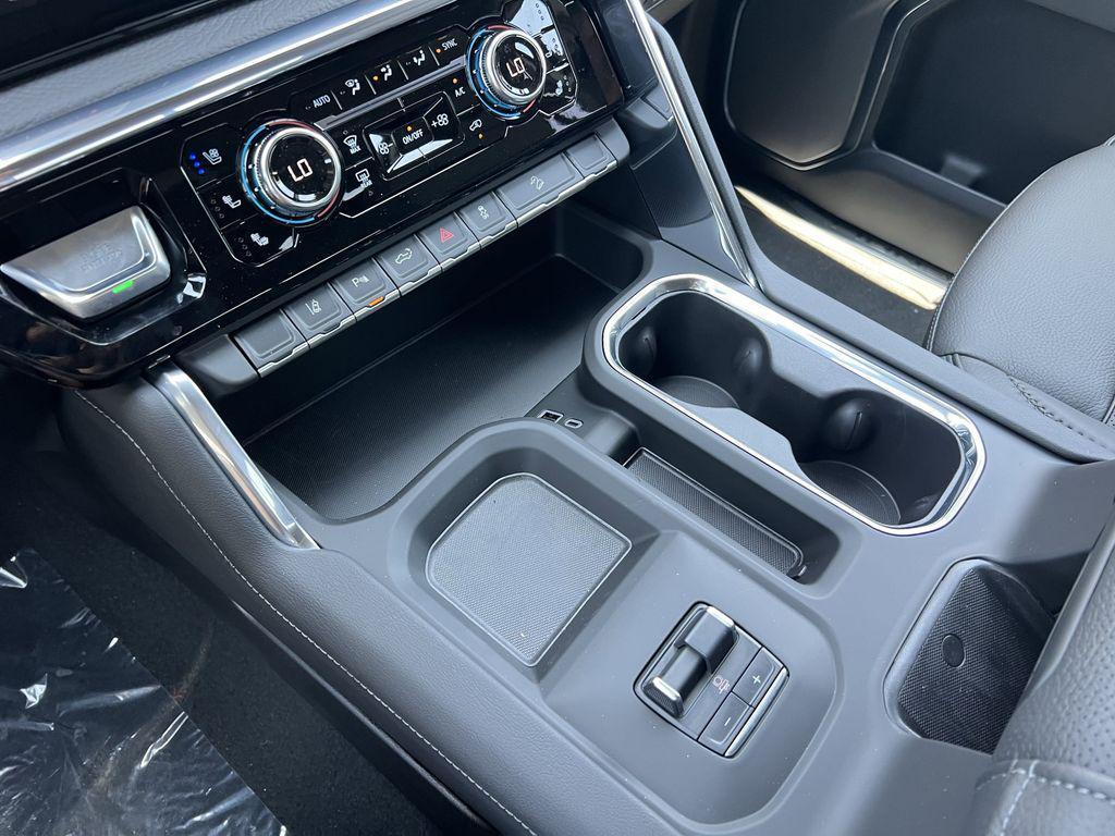 new 2025 GMC Sierra 2500 car, priced at $77,269