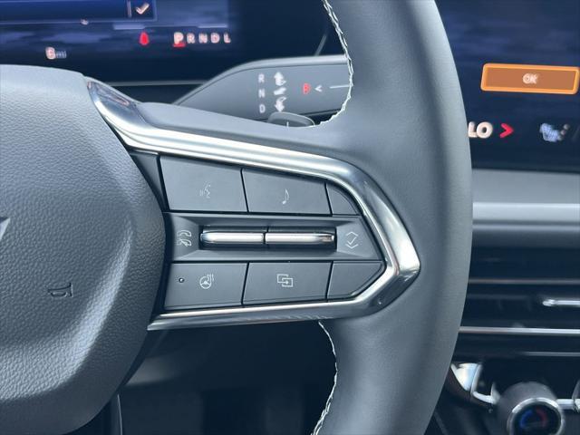 new 2025 Chevrolet Traverse car, priced at $42,560