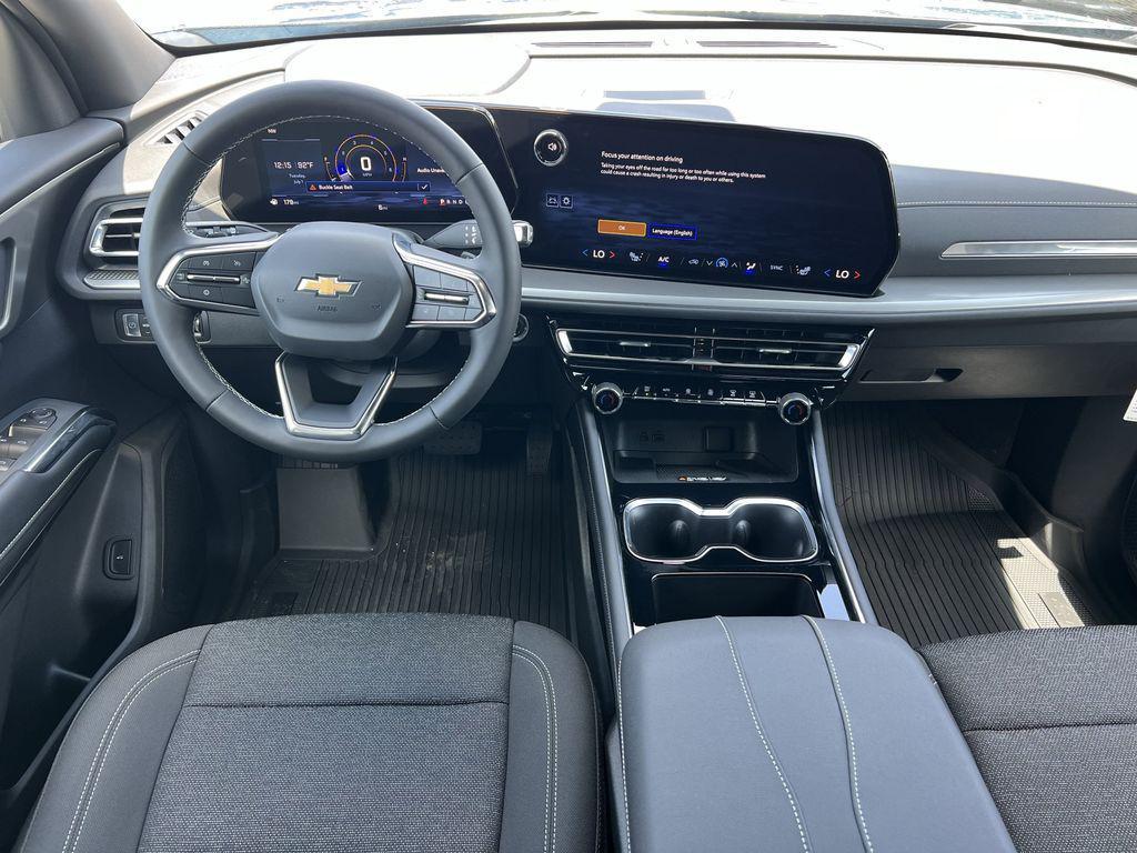 new 2025 Chevrolet Traverse car, priced at $42,560