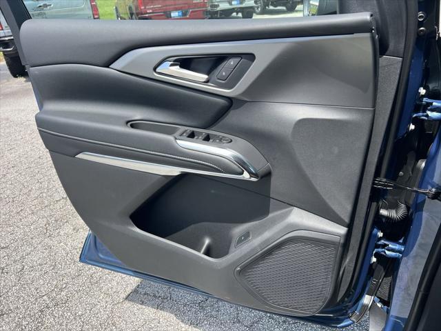 new 2025 Chevrolet Traverse car, priced at $42,560
