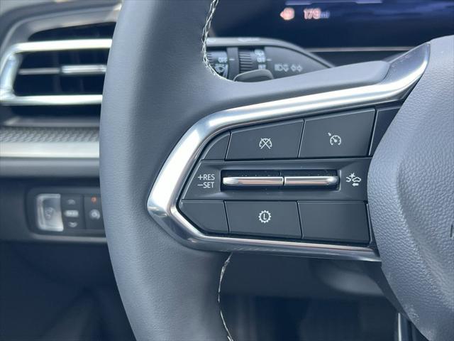 new 2025 Chevrolet Traverse car, priced at $42,560