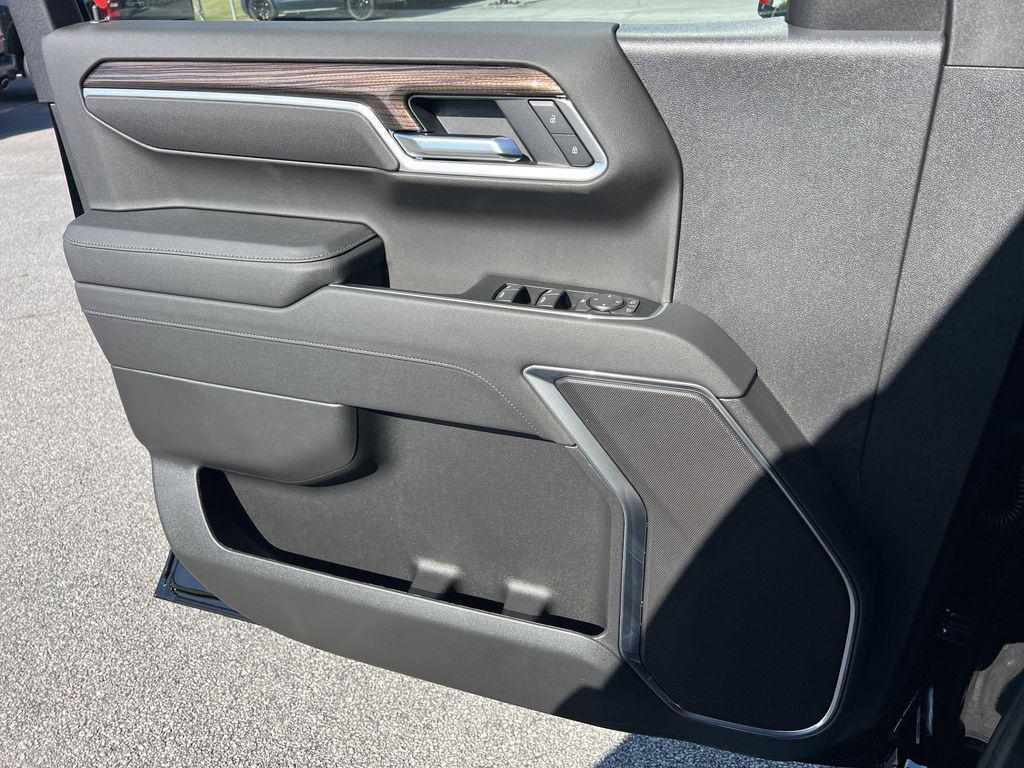 new 2026 Chevrolet Silverado 1500 car, priced at $52,640