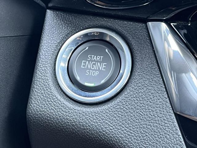 new 2025 Buick Envista car, priced at $31,884