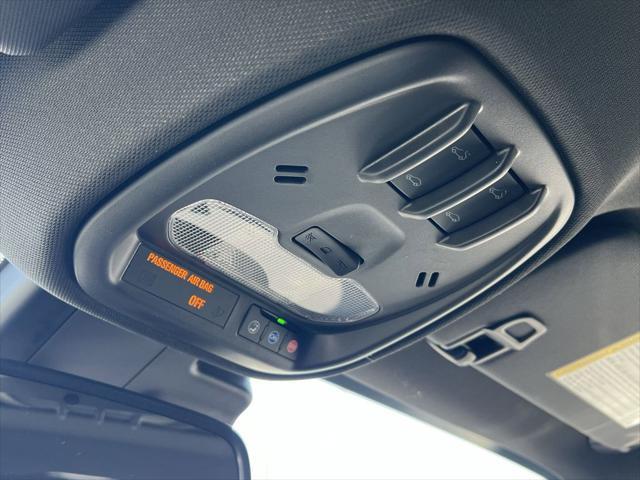 new 2025 Buick Envista car, priced at $31,884