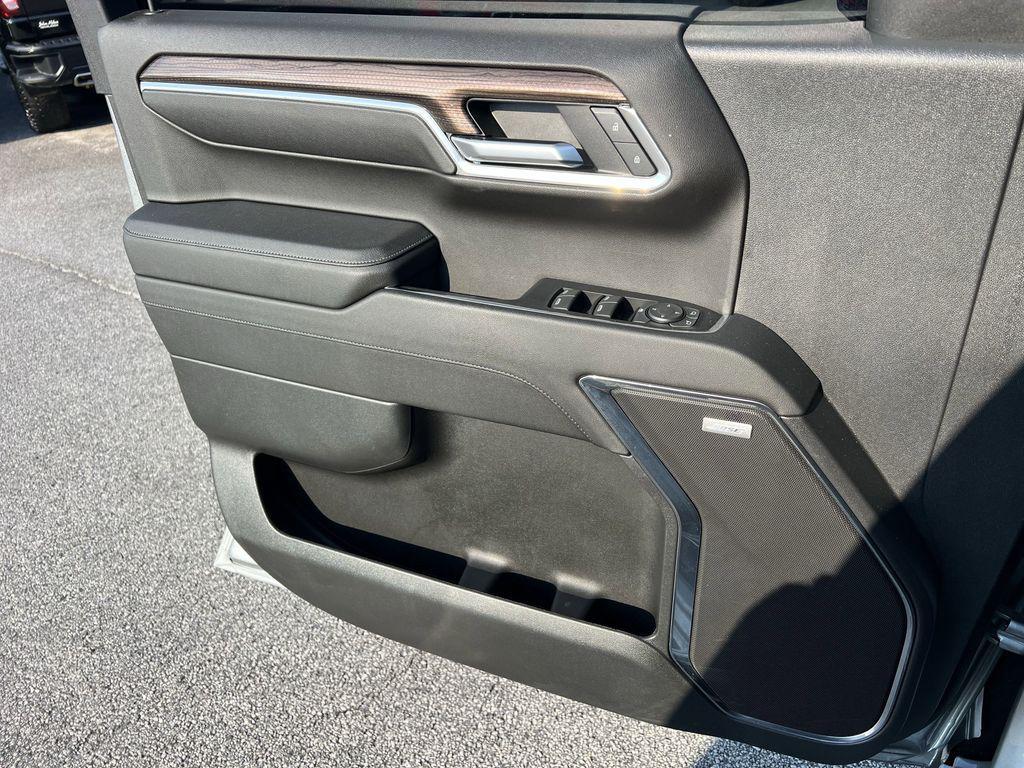 used 2023 Chevrolet Silverado 1500 car, priced at $43,999