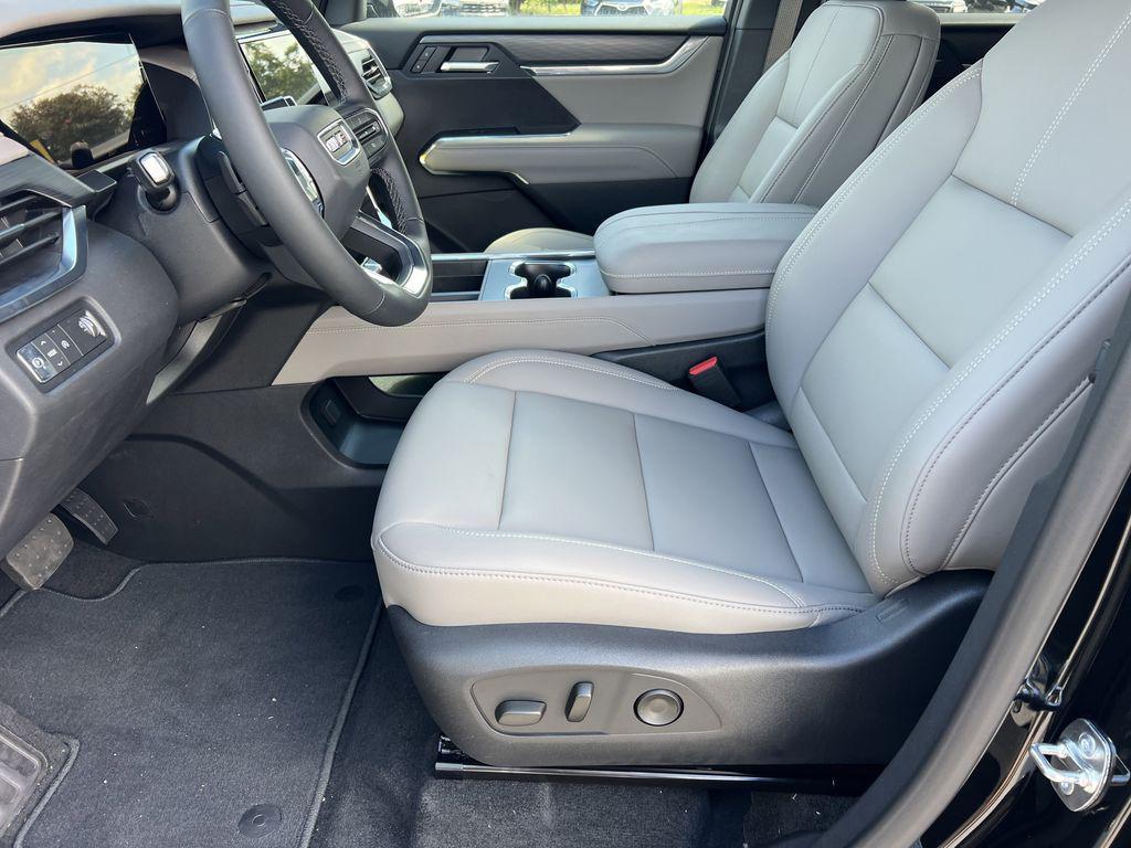 new 2025 GMC Acadia car, priced at $46,498