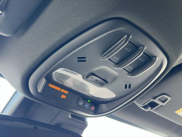 new 2025 Buick Envista car, priced at $32,185
