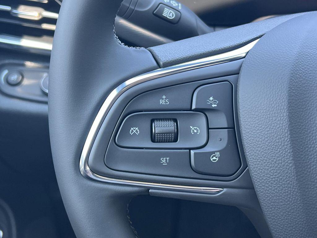 new 2025 Buick Envista car, priced at $29,475
