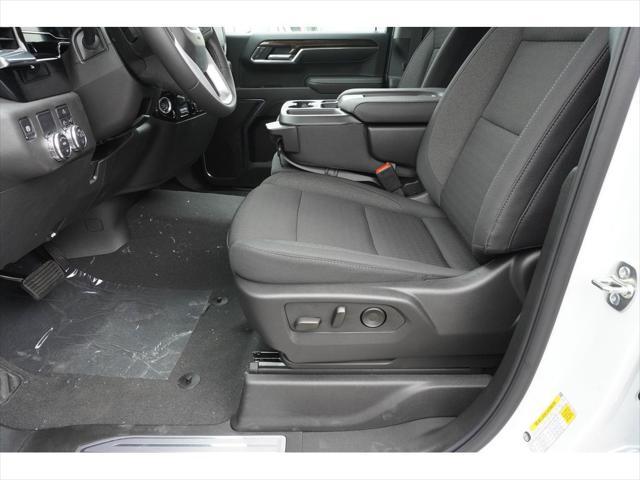 new 2025 GMC Sierra 1500 car, priced at $55,095