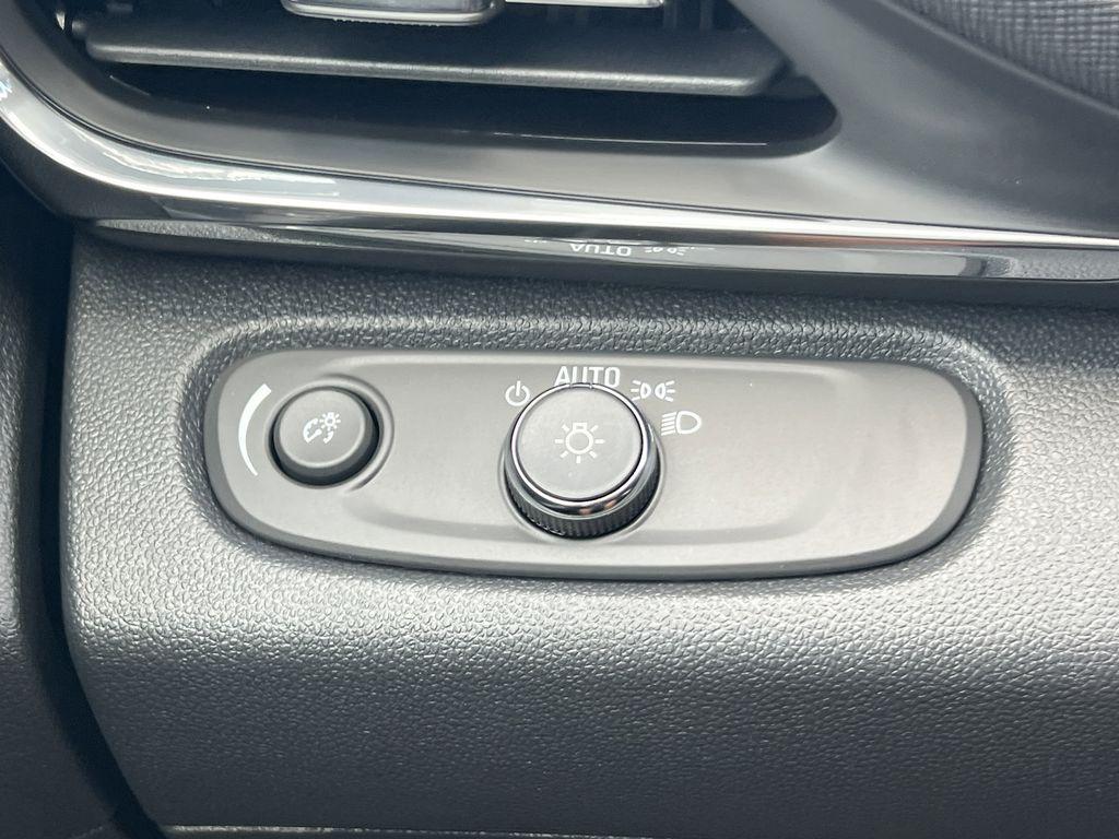 new 2026 Buick Envista car, priced at $27,788