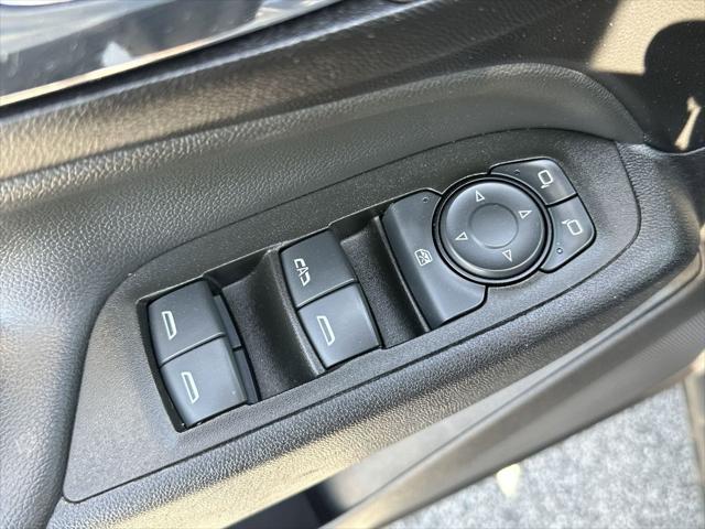 used 2023 Chevrolet Equinox car, priced at $23,999