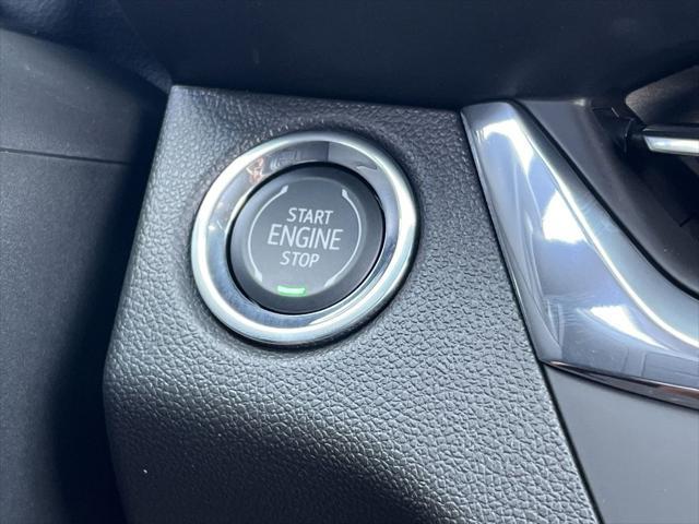 new 2025 Buick Envista car, priced at $31,690