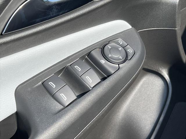 new 2025 Buick Envista car, priced at $31,690