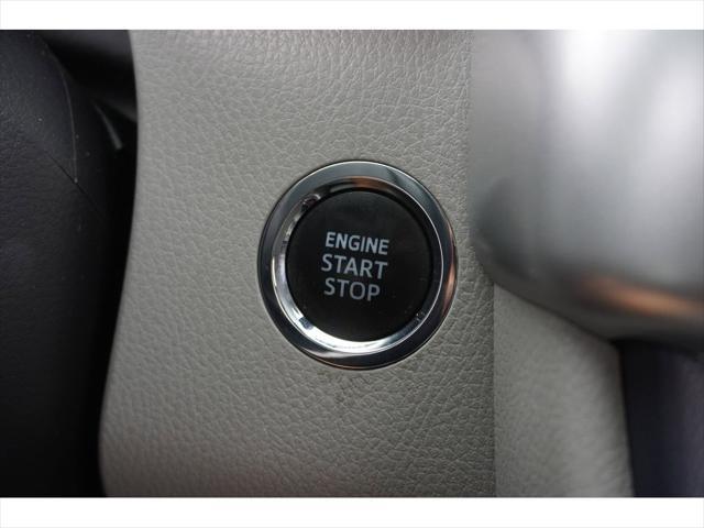 used 2019 Toyota Highlander car, priced at $25,999