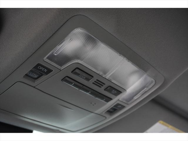 used 2019 Toyota Highlander car, priced at $25,999