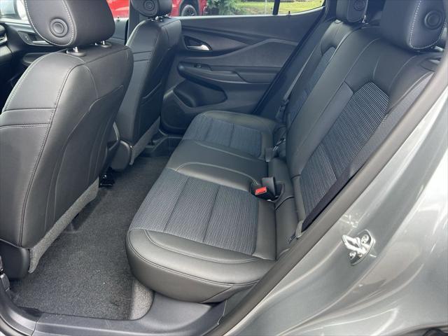 new 2025 Buick Envista car, priced at $27,455