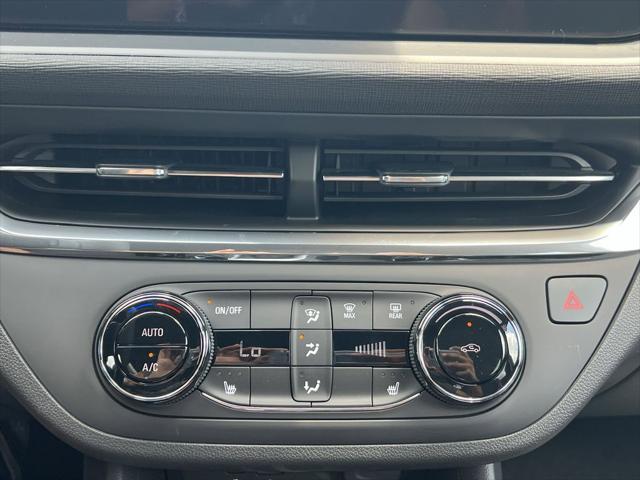 new 2025 Buick Envista car, priced at $27,455