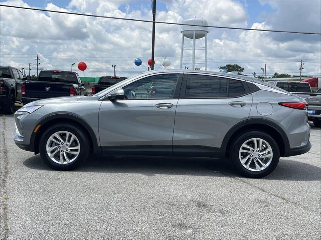 new 2025 Buick Envista car, priced at $27,455