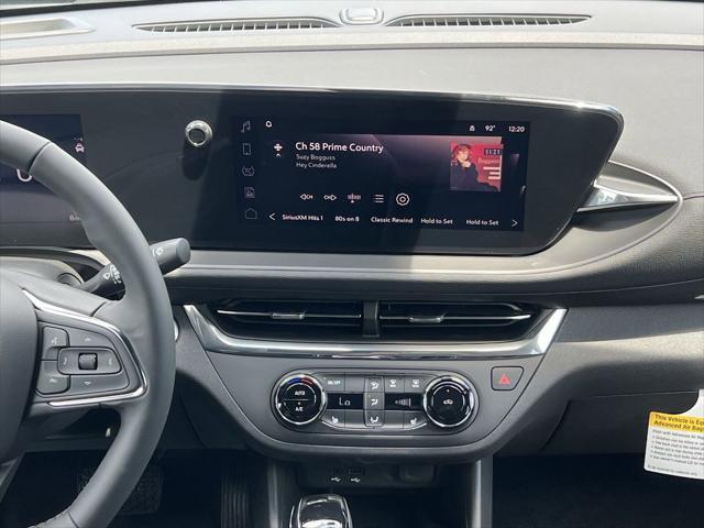 new 2025 Buick Envista car, priced at $27,455