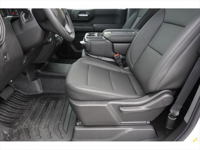 new 2025 Chevrolet Silverado 1500 car, priced at $42,655