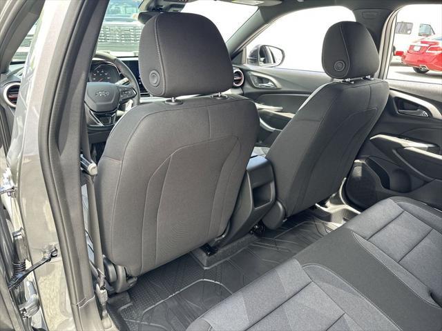 new 2025 Chevrolet Trax car, priced at $27,985