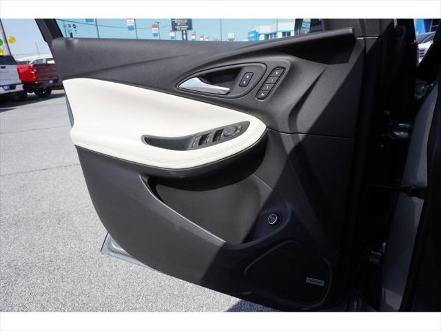 new 2025 Buick Encore GX car, priced at $34,130