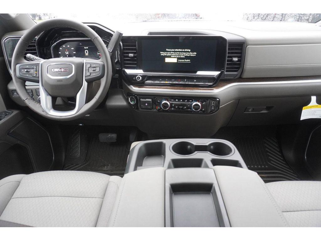 new 2025 GMC Sierra 1500 car, priced at $45,487