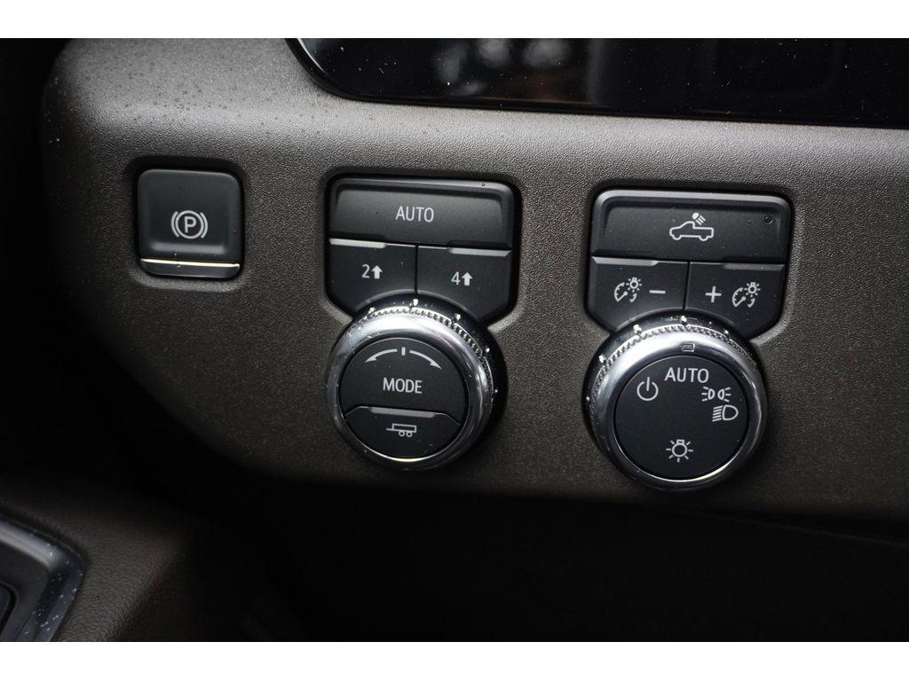 new 2025 GMC Sierra 1500 car, priced at $45,487