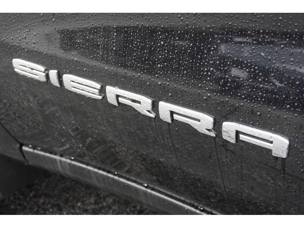 new 2025 GMC Sierra 1500 car, priced at $45,487