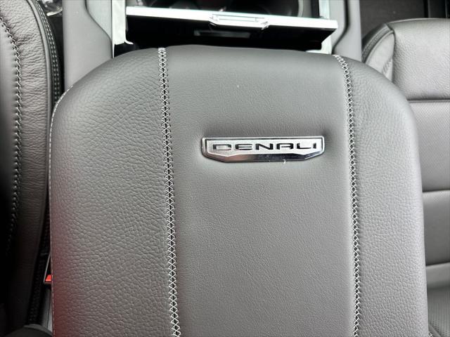 new 2025 GMC Yukon XL car, priced at $91,460