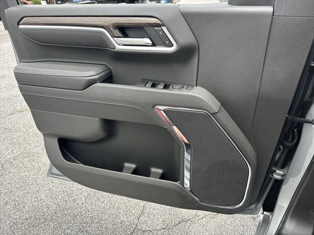 new 2025 GMC Sierra 1500 car, priced at $54,640