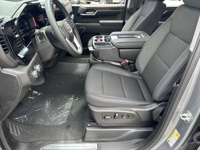 new 2025 GMC Sierra 1500 car, priced at $54,640