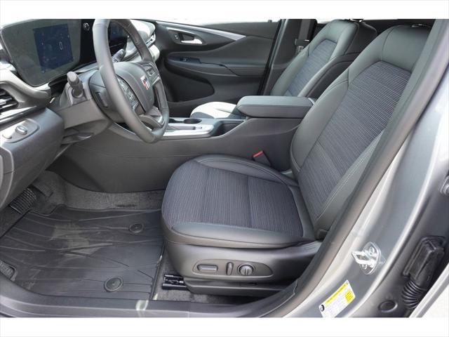 new 2025 Buick Envista car, priced at $27,455