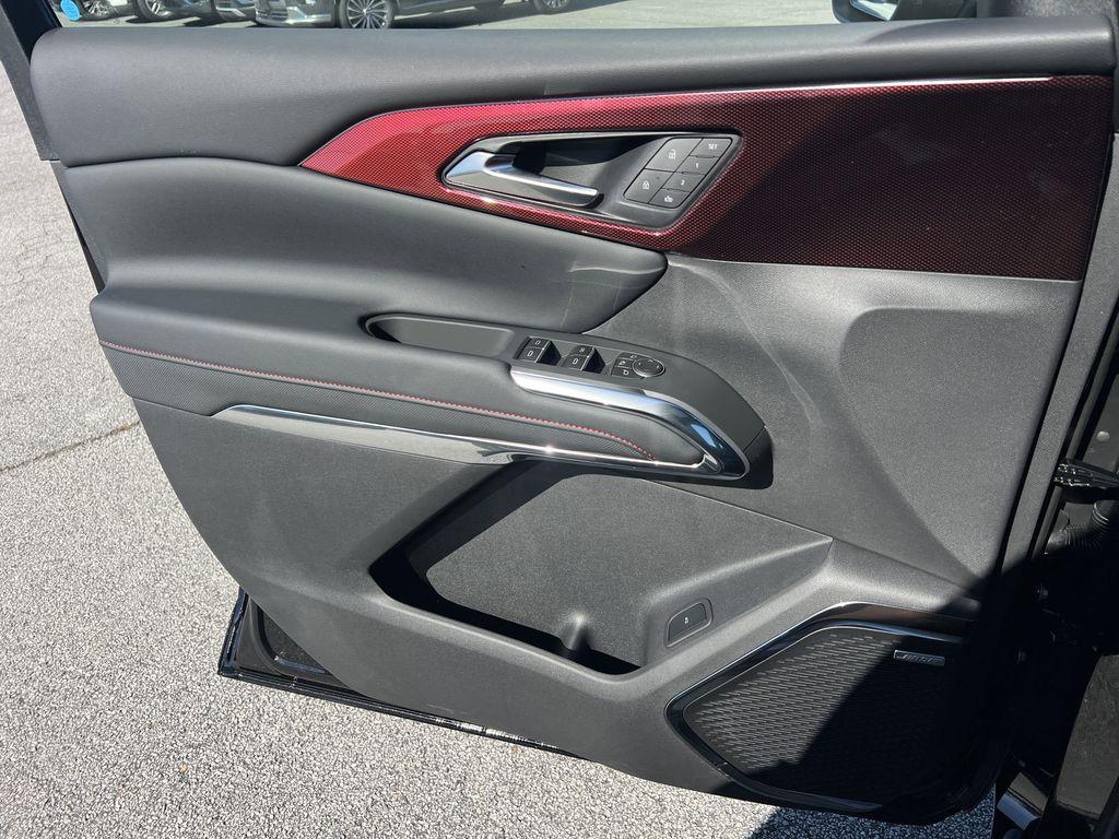 new 2026 Chevrolet Traverse car, priced at $59,519