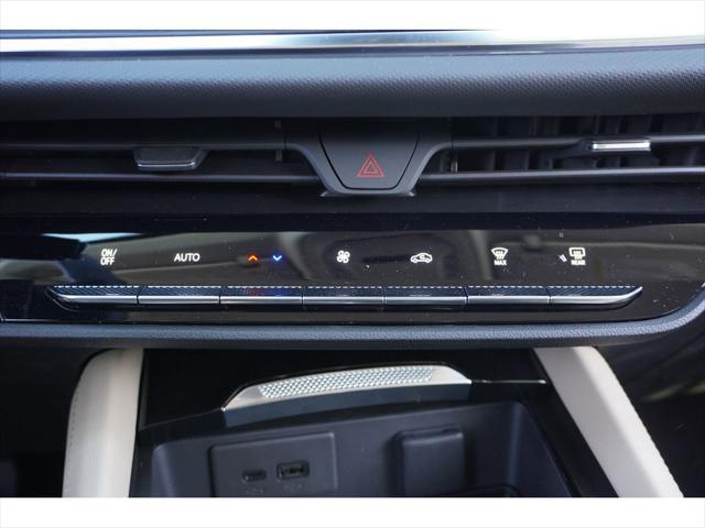 new 2025 Buick Envision car, priced at $38,390