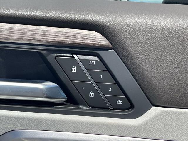 new 2025 GMC Acadia car, priced at $63,359