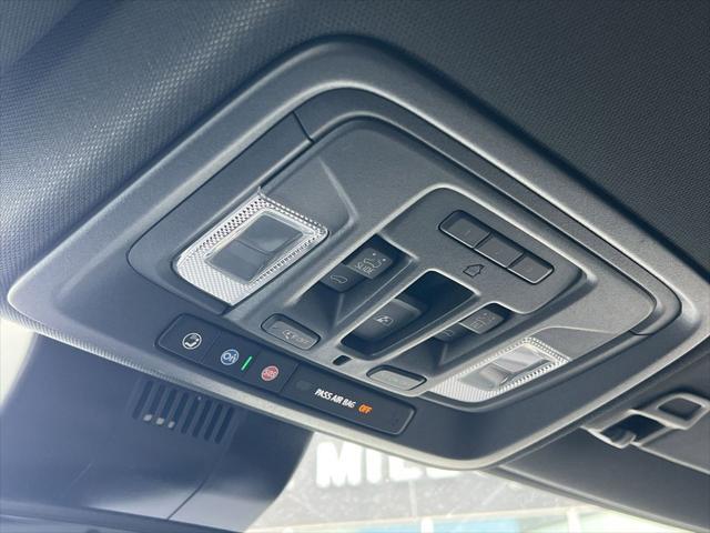 new 2025 GMC Sierra 1500 car, priced at $72,035