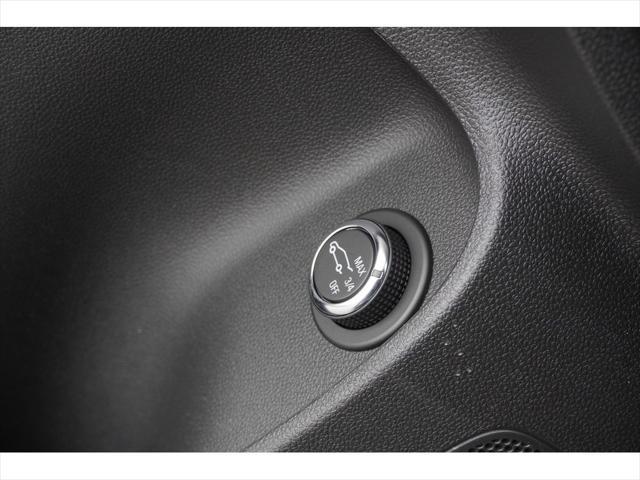 new 2025 Buick Envista car, priced at $27,130
