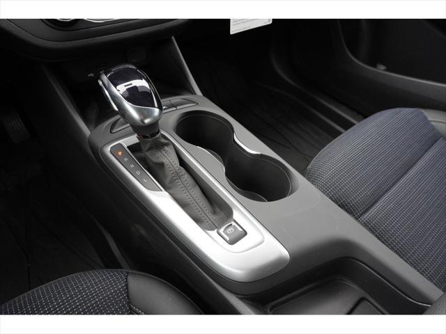 new 2025 Buick Envista car, priced at $27,130