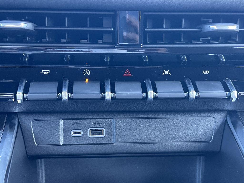 new 2026 GMC Canyon car, priced at $44,125