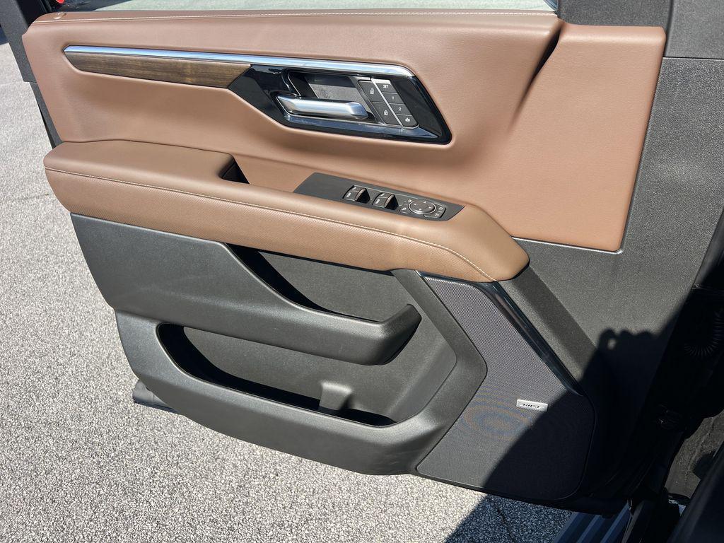 new 2026 Chevrolet Suburban car, priced at $90,800