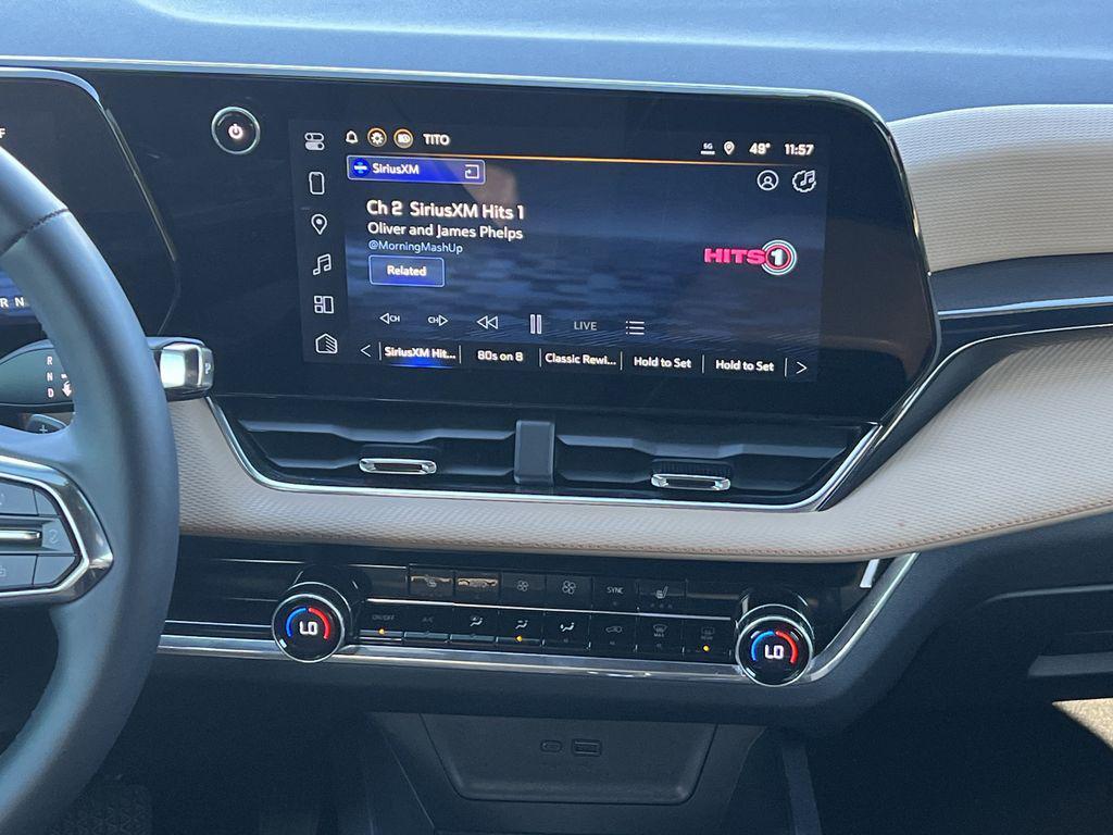 used 2025 Chevrolet Equinox car, priced at $29,999