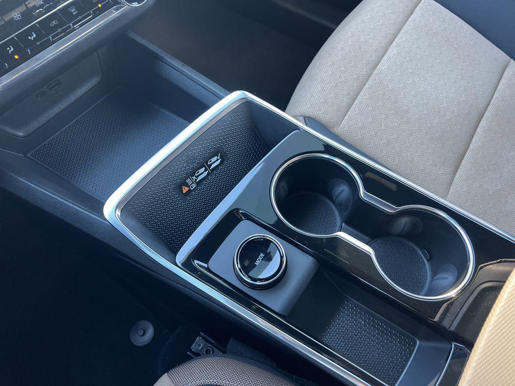 used 2025 Chevrolet Equinox car, priced at $29,999