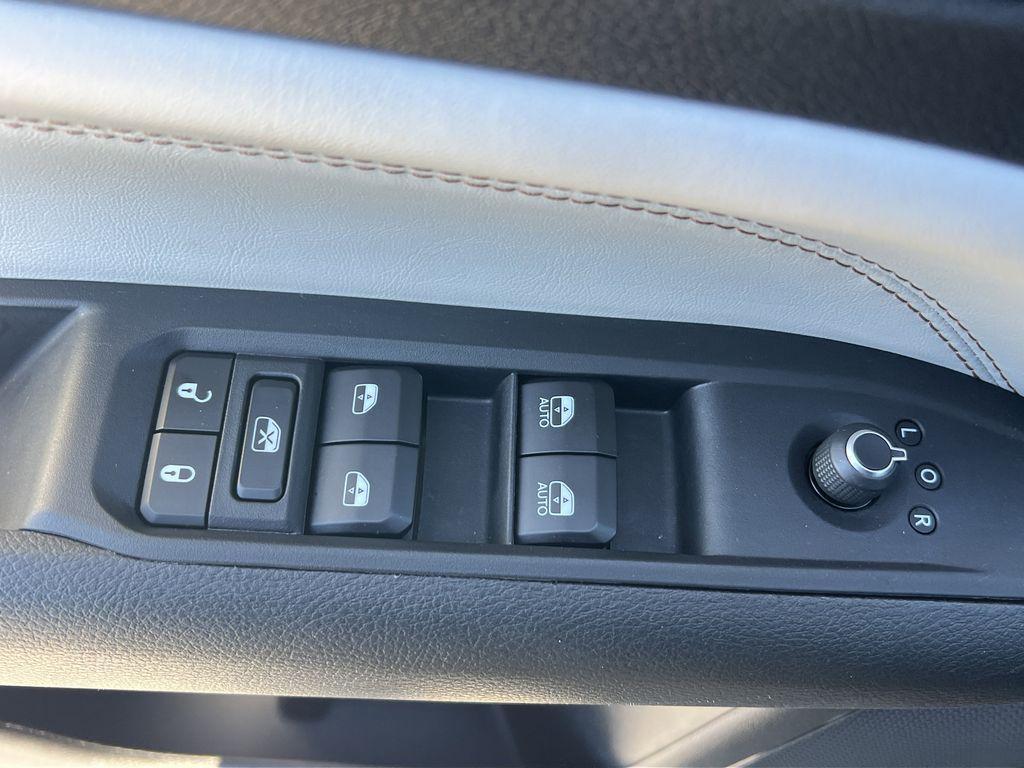 used 2024 Jeep Compass car, priced at $24,999