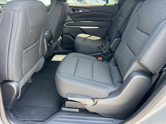 new 2025 Chevrolet Traverse car, priced at $42,560