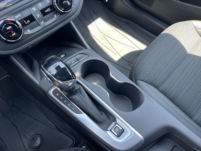 new 2025 Buick Envista car, priced at $27,455
