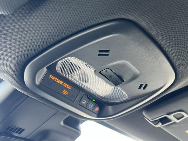 new 2025 Buick Envista car, priced at $27,455